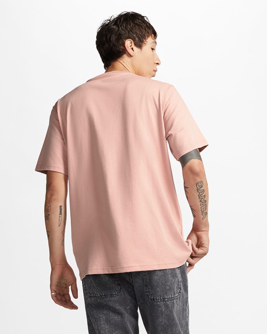 Camiseta Converse Go-To Embroidered Star Chevron Standard Fit Masculino Rosa | PT J01PT43